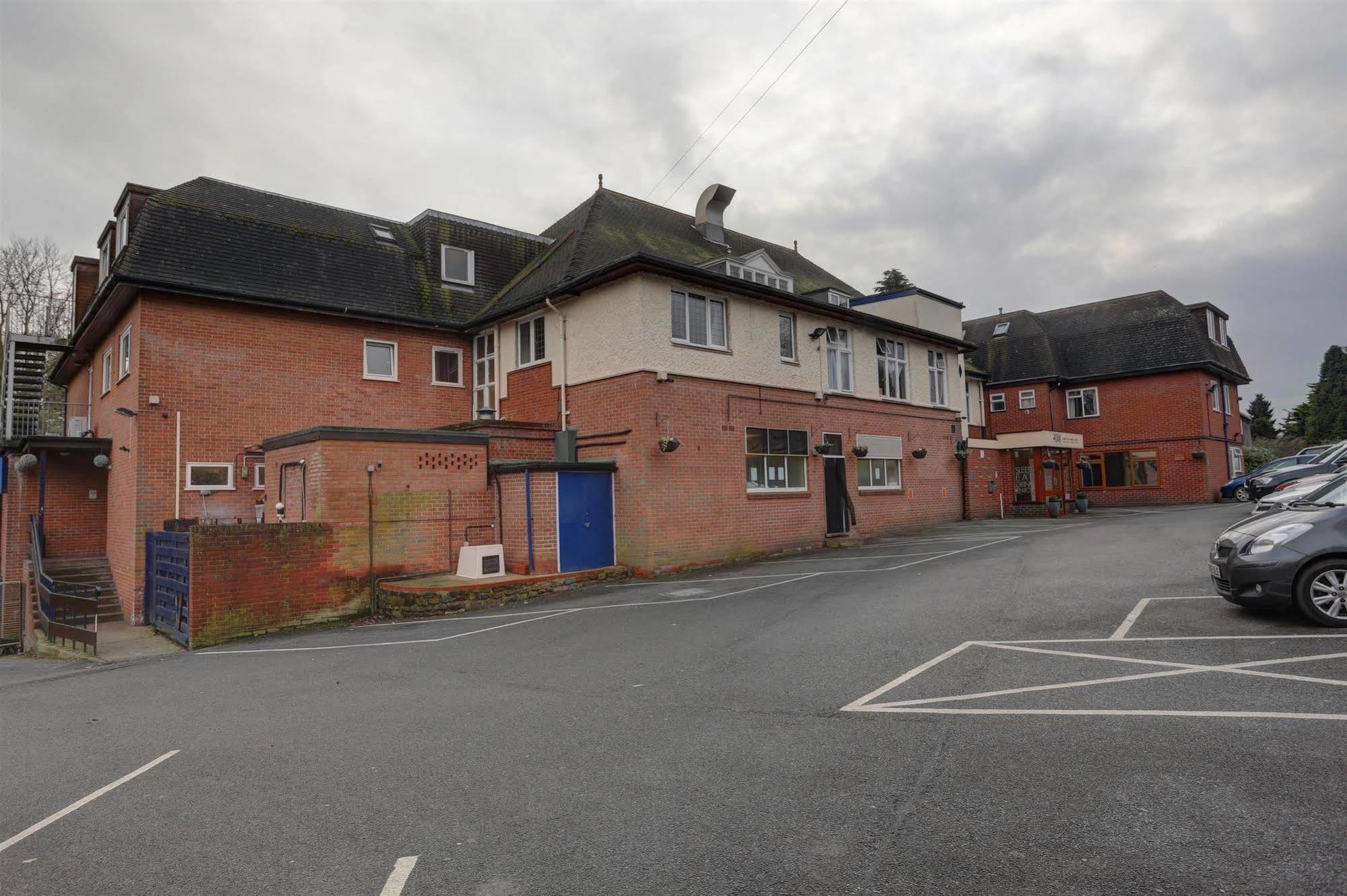 Oaklands Hotel Thorpe St Andrew ภายนอก รูปภาพ